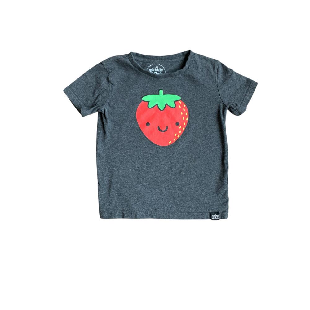 Whistle & Flute Strawberry Tee * 5/6 but fits like 4/5*